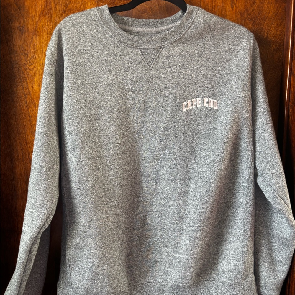 New Cuffy's Cape Cod Gray Sweater
